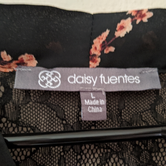 Women's Floral Top - Picture 3 of 3